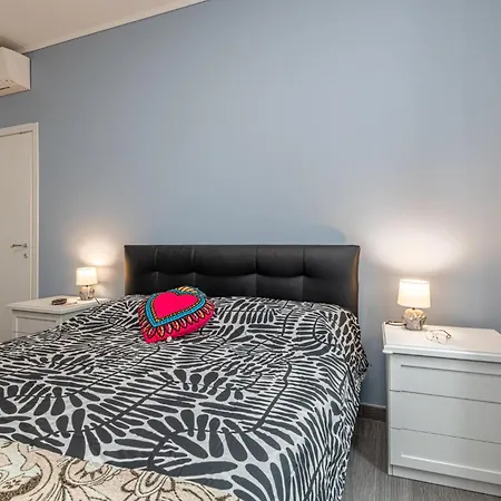 Lejlighed Brand New And Close To Downtown! *