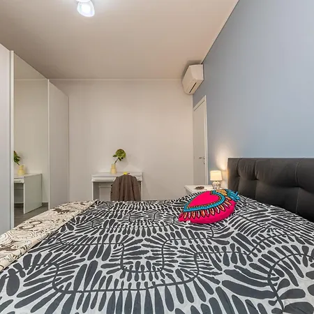 Lejlighed Brand New And Close To Downtown! *