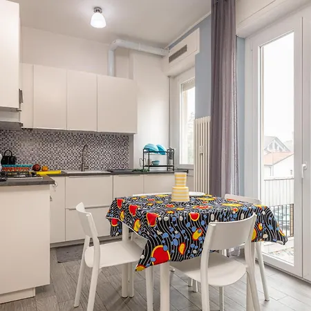 Brand New And Close To Downtown! Apartment Mailand