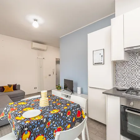 Apartment Brand New And Close To Downtown! Mailand