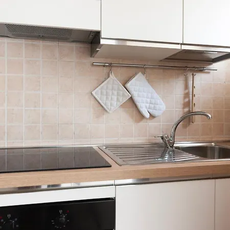 Youhosty - Paul Valery Bis Apartment