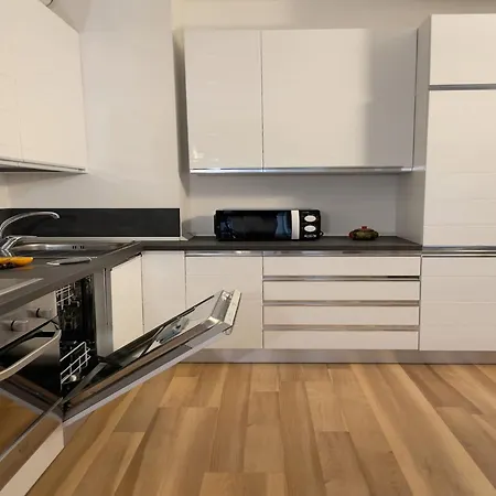 Candiani D1 Monolocale Apartment