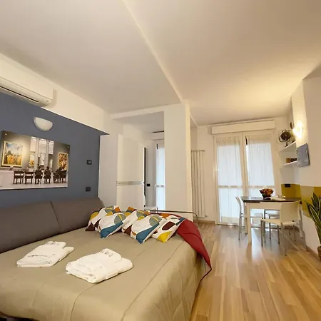 Candiani D1 Monolocale Apartment *