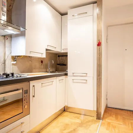 Paoli By Halldis Apartment *