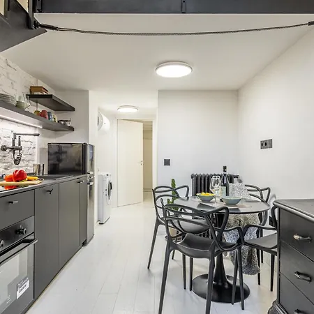 Apartament Trilocale Nolo Mediolan