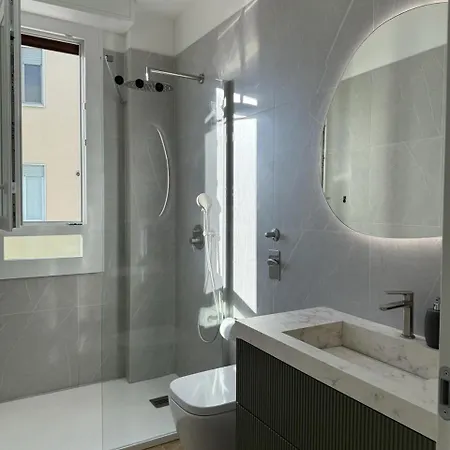 Lägenhet Bollicina - Free Parking, Ac & Balcony Milano