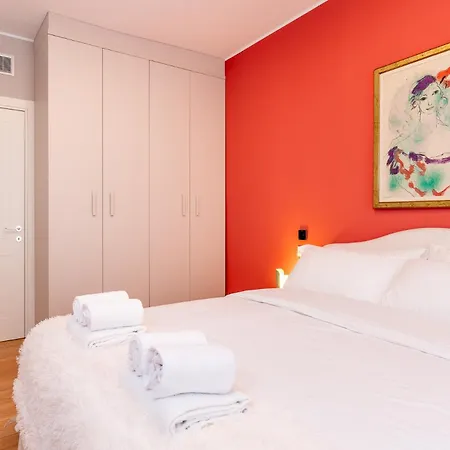 شقة Luxurious & Spacious Flats In Duomo