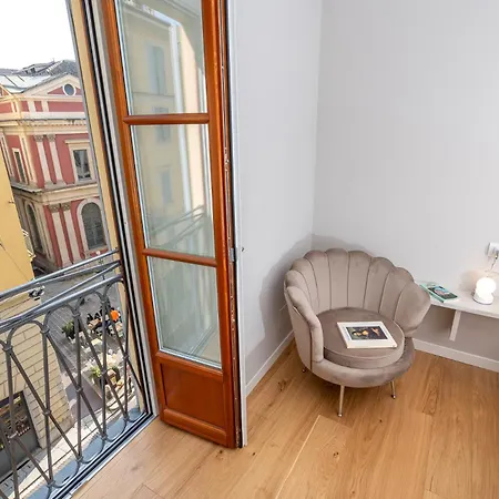 شقة Luxurious & Spacious Flats In Duomo ميلان