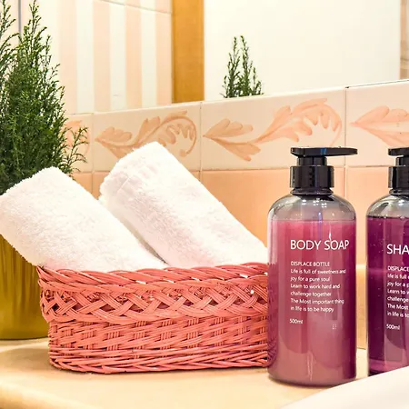 Isola District Διαμέρισμα *