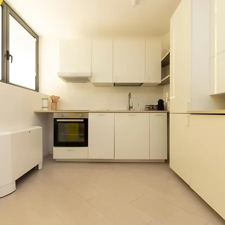 Appartamento Sunny Retreat Near Metro, 12 Min To Duomo