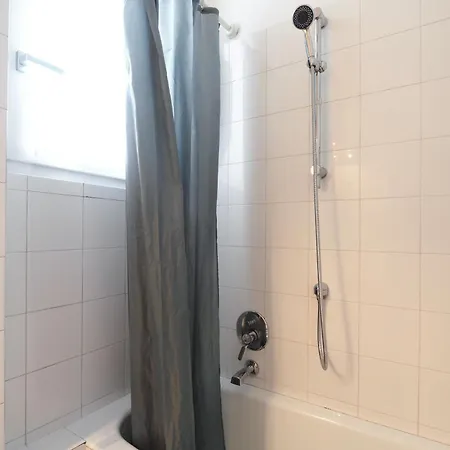 Primopiano - Crema Apartman *