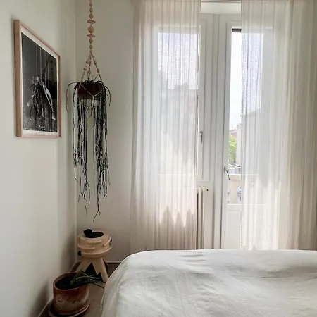 Lovely One Bedroom In * 밀라노