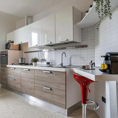 Station-duomo - Two Bedrooms & Terrace Milánó