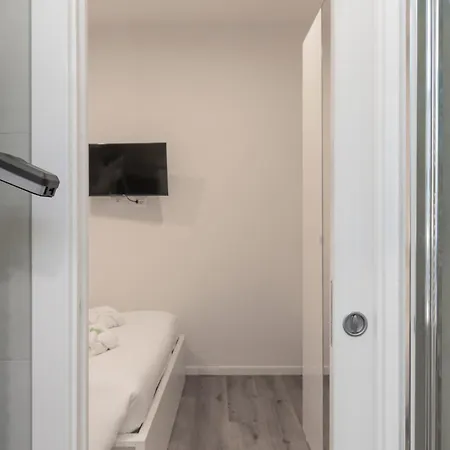 I Host - Pomponazzi Rosa Lägenhet