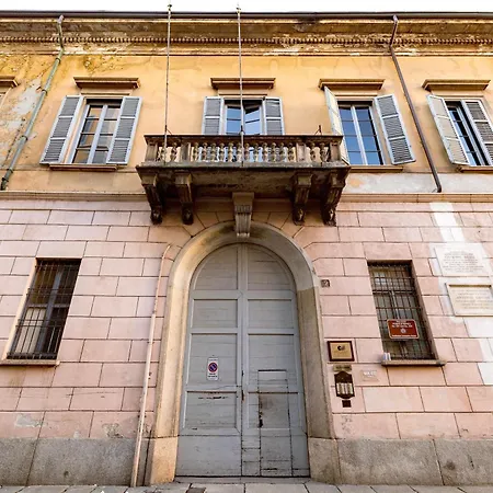 Urban Domus, Palazzo Durini Duomo, Milan Appartement *