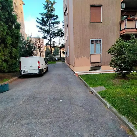 Bed & Breakfast Bicocca Di Lusso Milaan