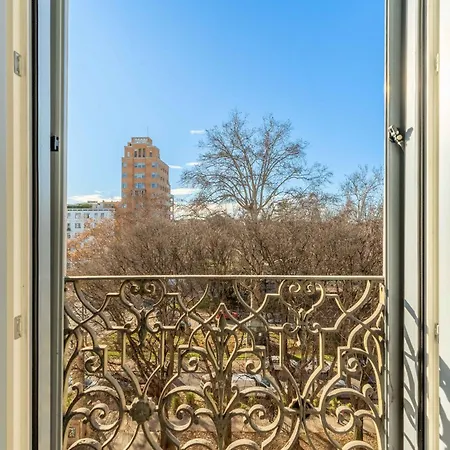 - Porta Venezia View Apartment Mailand