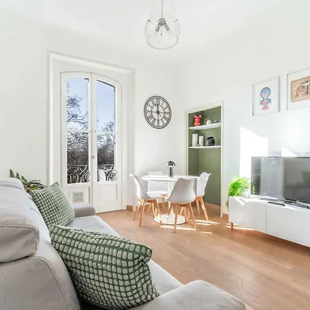 - Porta Venezia View Apartment *