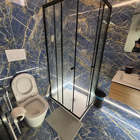 Underground 3* Milano