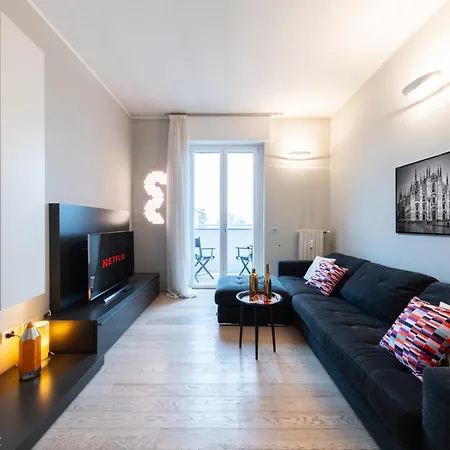 Rego Panoramic View Floor * Milan