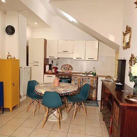 Comodo Bilocale Apartamento Milão