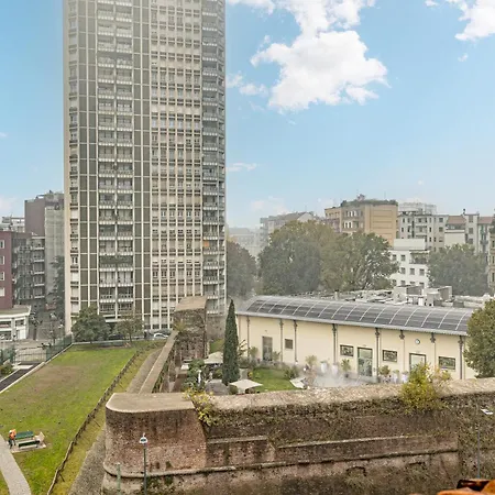 Little Attico Porta Romana - Terme - Centro アパート