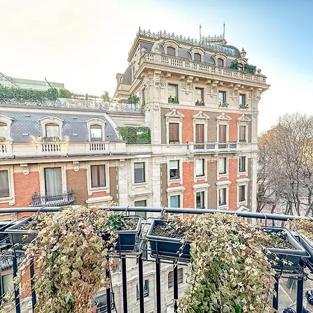 Foro Luxury Penthouse - Vista Duomo E Castello Apartment