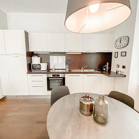 Mac Mahon Apartment