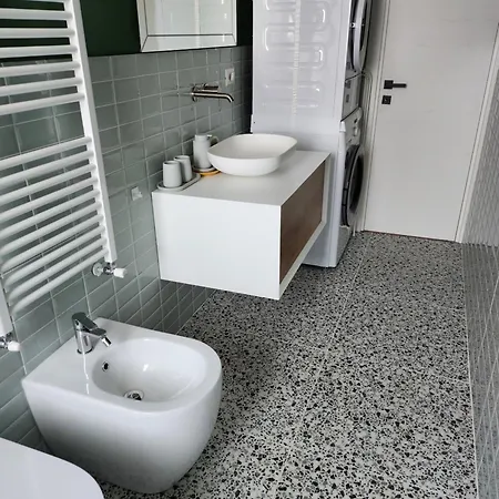 Art Deco Near Metro&navigli Apartament Mediolan