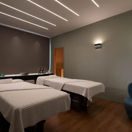 Sheraton San Siro Hotel Mediolan