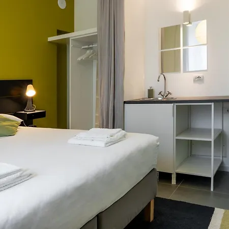 New Flat In The Heart Of Navigli アパート ミラノ