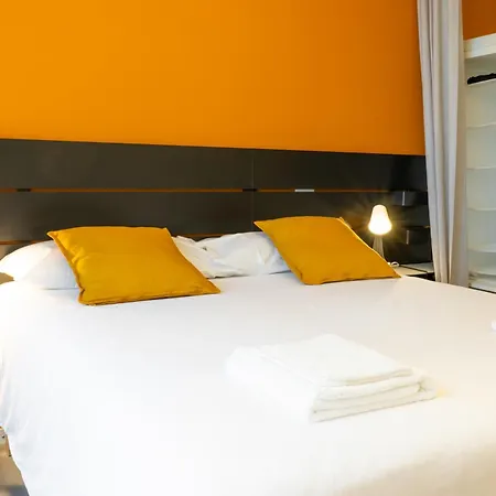 アパート New Flat In The Heart Of Navigli
