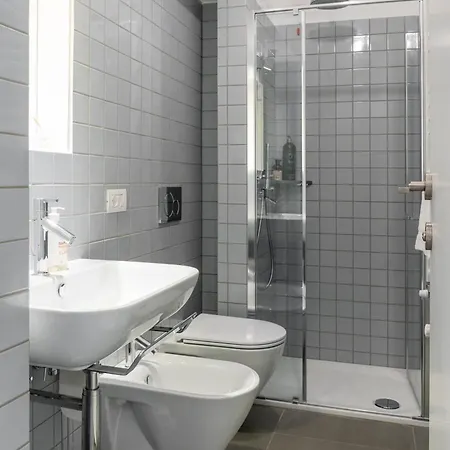 New Flat In The Heart Of Navigli アパート ミラノ