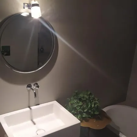 Privata Con Bagno E Garage ホームステイ *