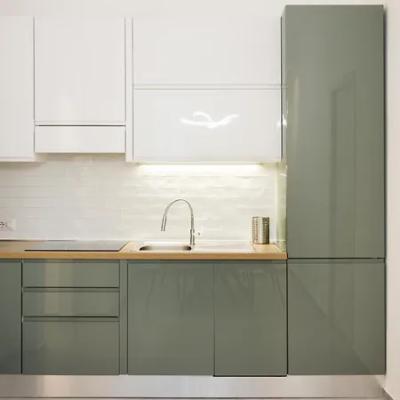 Gioia - Sopra La Metro Sondrio * Милан