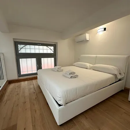 Dolceloft Isola Apartment *