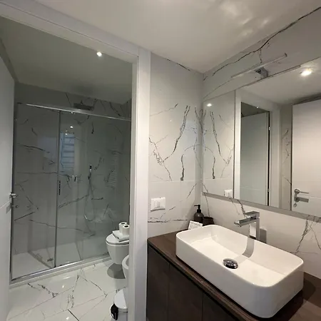 Dolceloft Isola Lägenhet