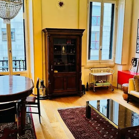 Near Station , In The Heart Of Nolo, Cozy And Quiet, 3rd Floor Without A Lift Apartament *