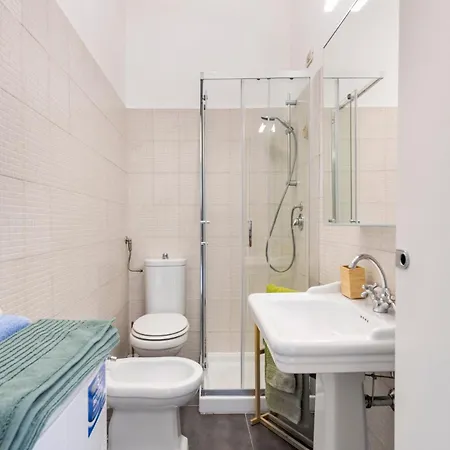 Apartment Navigli Ultimo Piano Milan