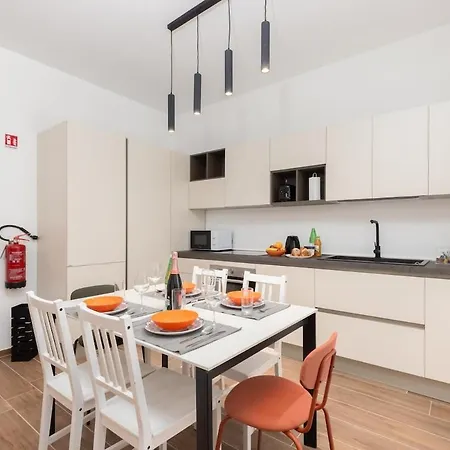 I San Siro I Steps To Metro, Ac & Free Wifi * Milán