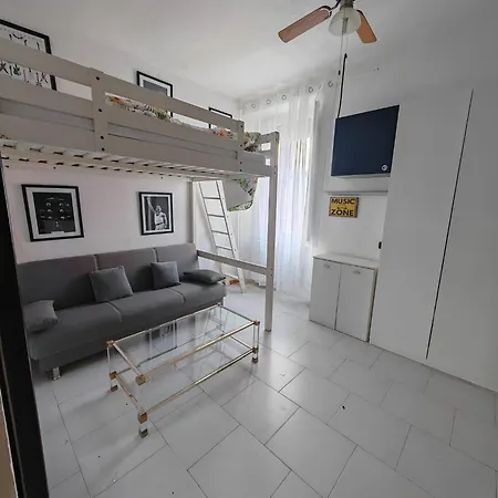Sul Grande Naviglio Howme Apartment Milan