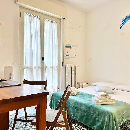 Apartment Graffiti House *