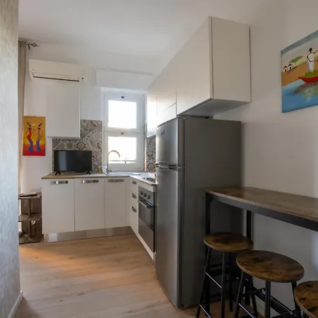 Libeccio House Apartment Milan