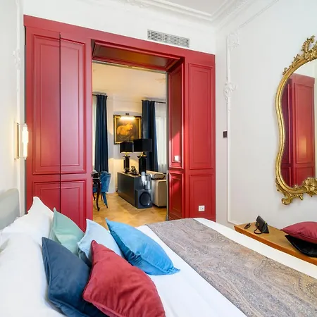 The Rent - Refined One-bedroom In The Historic Center Mailand