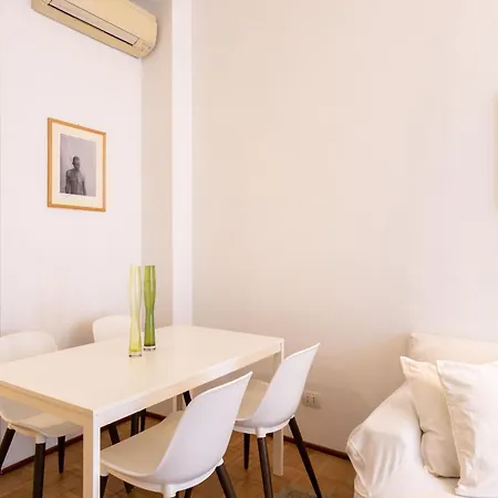 Disciplini Two Bedrooms Milan