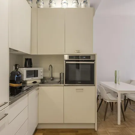 Disciplini Two Bedrooms Appartement *