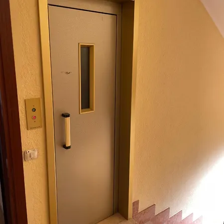 Trilocale Con Vista E Due Bagni Metro Blu Piazza Frattini 밀라노