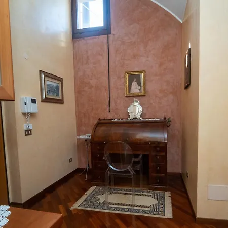 Penthouse Isola, A Few Steps From Offices Cortina 26 Apartman