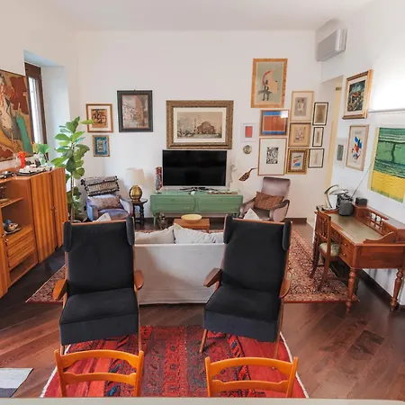 Luxury Art Mi מילאנו