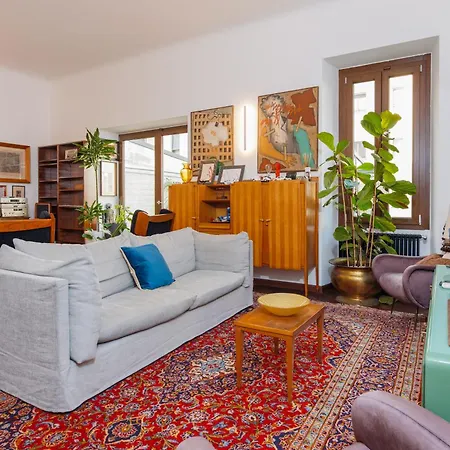 Luxury Art Mi Apartment